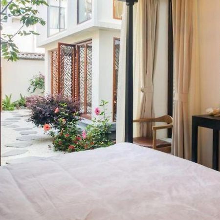 Dali Four Seasons Hostel Exterior photo