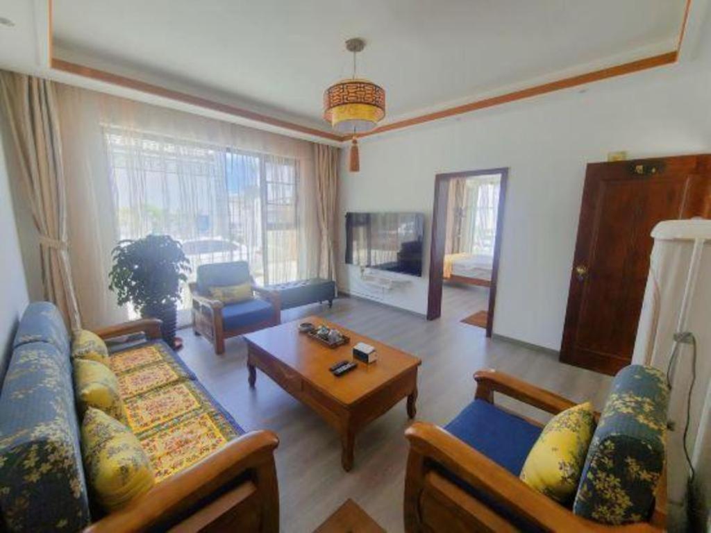 Dali Four Seasons Hostel Exterior photo