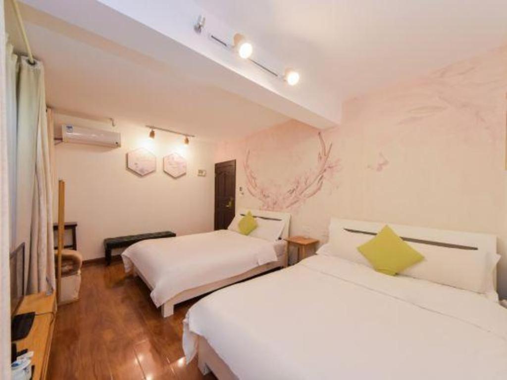Dali Four Seasons Hostel Exterior photo