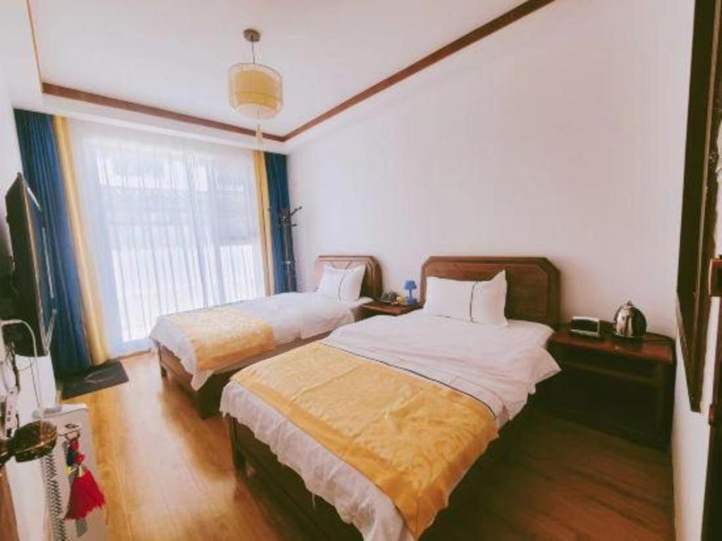 Dali Four Seasons Hostel Exterior photo