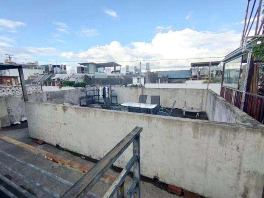 Dali Four Seasons Hostel Exterior photo